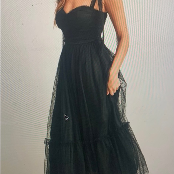 Beautiful black dress - Picture 3 of 3